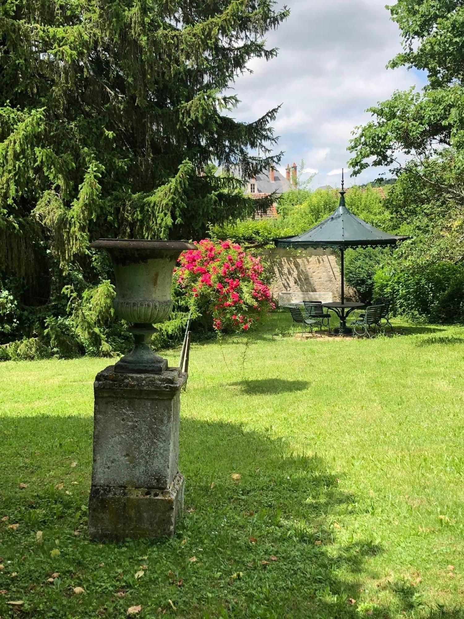 Le Val Clos, Appartement Dans Une Maison De Maitre 19E Tanlay Dış mekan fotoğraf