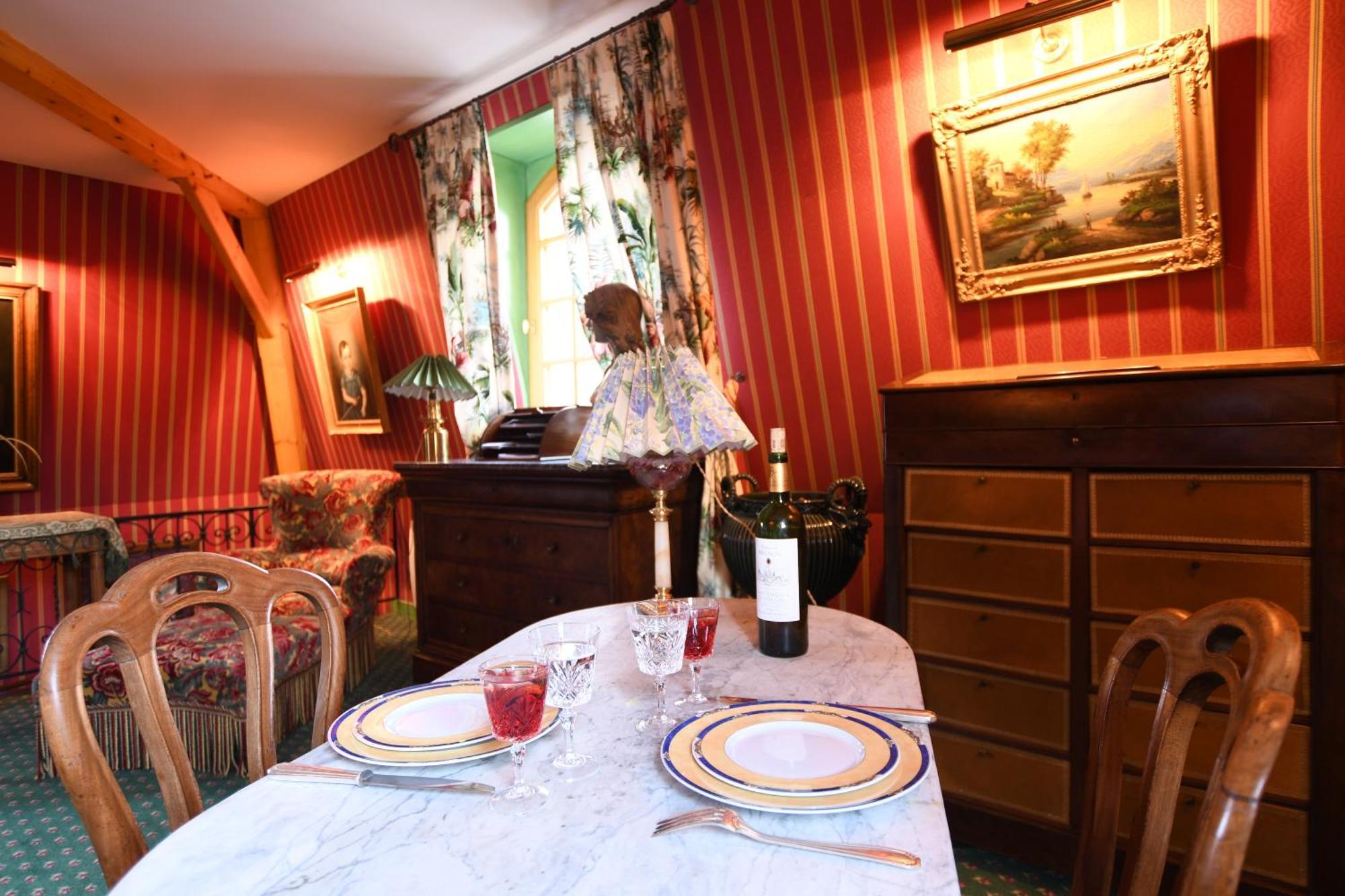 Le Val Clos, Appartement Dans Une Maison De Maitre 19E Tanlay Dış mekan fotoğraf